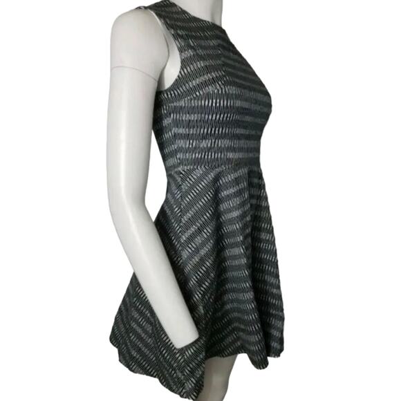 Kate Spade Saturday Black Print Pockets Sleeveless Fit and Flare Dress Size 0 - Picture 2 of 13